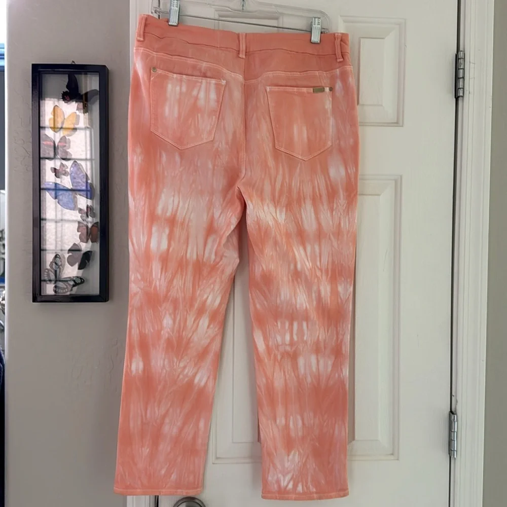 NEW Chico's Orange Tie Dye Ankle Denim Jeans Size 1.5 - Picture 2 of 5